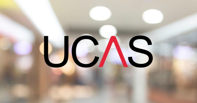 לימודים בבריטניה ב-2026: UCAS, מועדים, תקציב וויזה