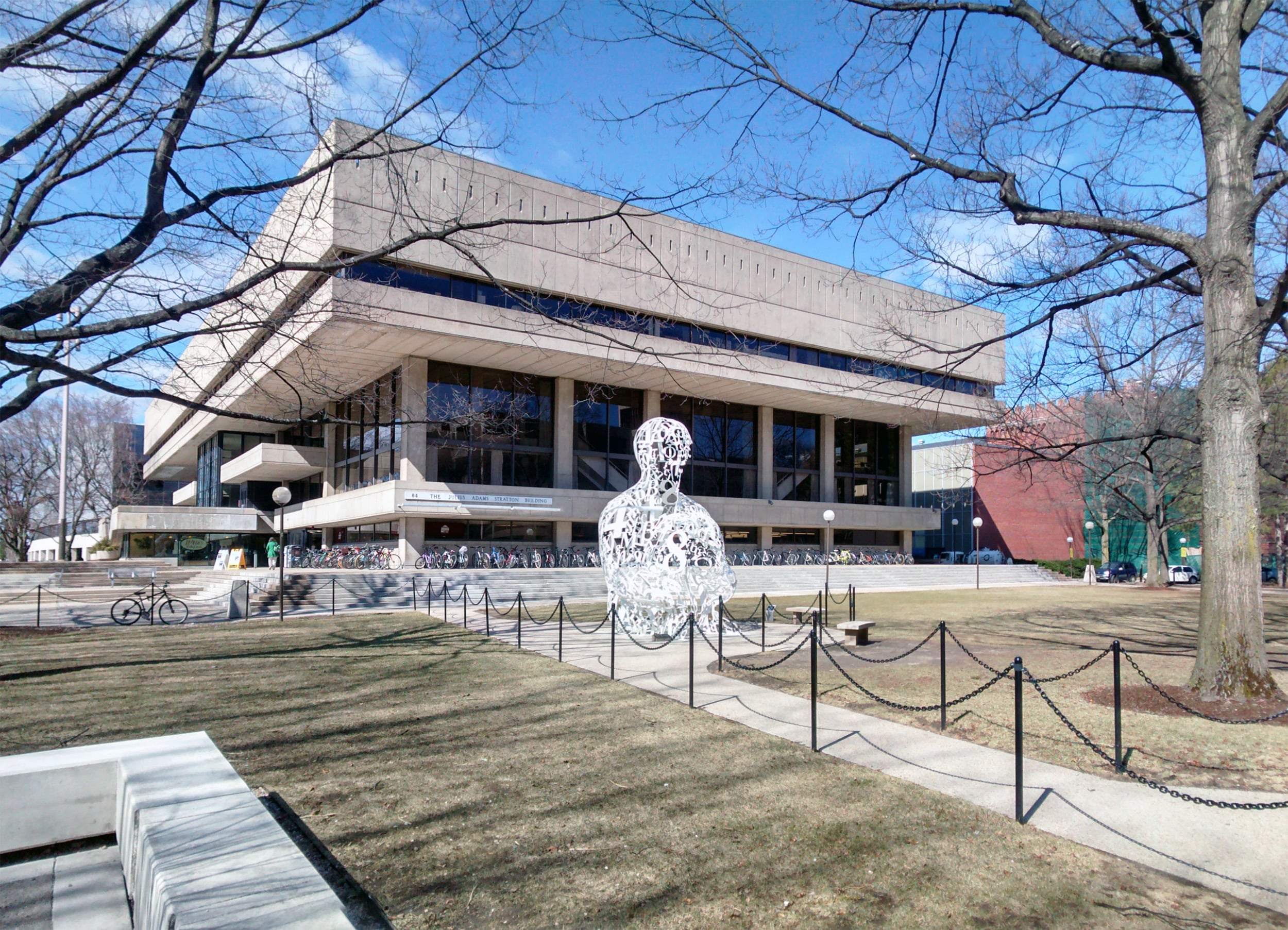 דירוג U.S. News 2027: MIT מדיחה את Princeton מהפסגה – מה זה אומר עבור המועמדות שלכם